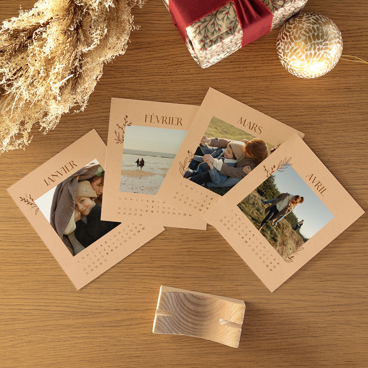 Calendrier photo avec support bois Gui joli